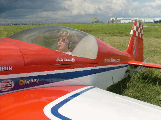 r/c scale female pilot
